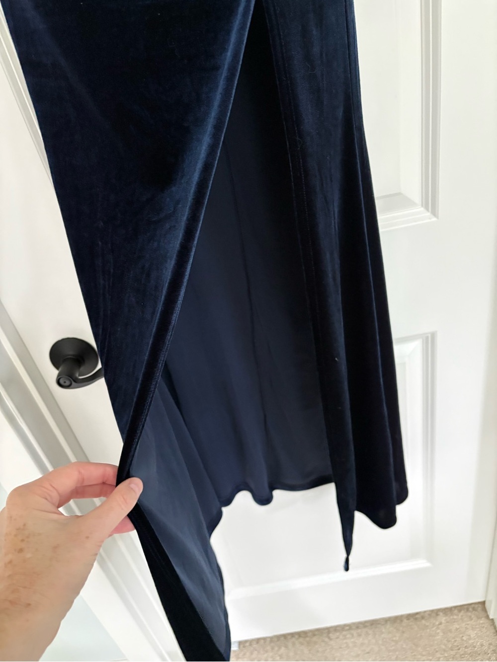 Windsor Velvet Off Shoulder Maxi Gown XS - Picture 7 of 10